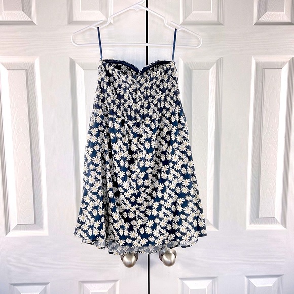 Rue 21 Daisy Sun Dress,  Juniors Size M, Strapless,  Coquette, TWEE - Picture 9 of 12